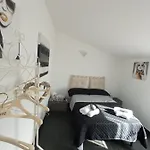 게스트하우스 Sweet 3*